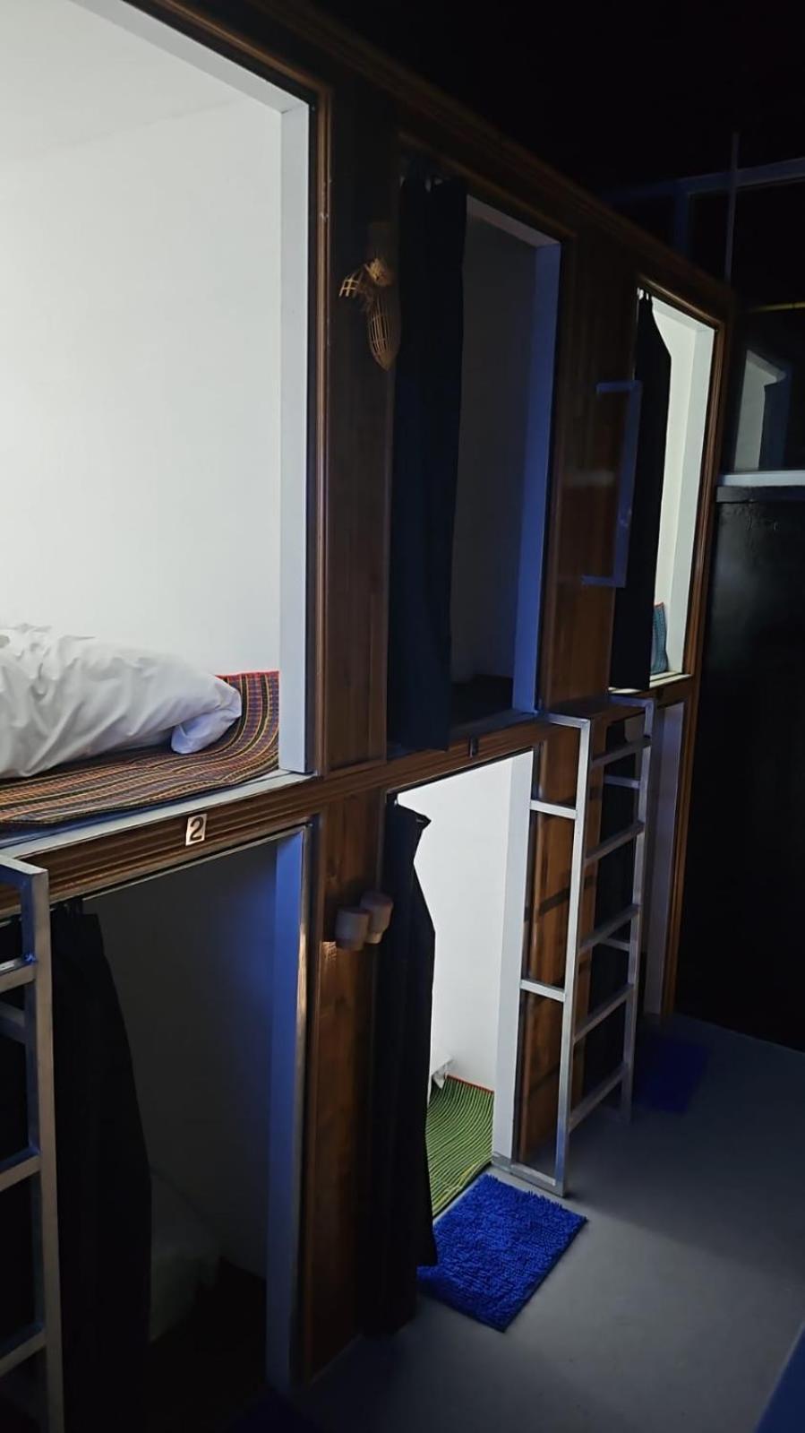 Kai Lions International Capsule Hostel Pakse Eksteriør bilde